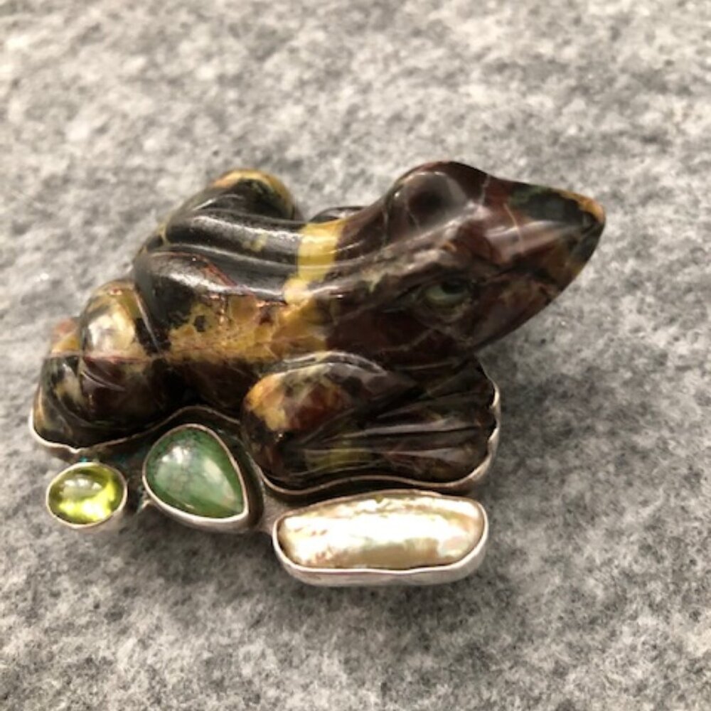 Amy Kahn Russell - Carved Frog Sterling Silver Brooch Pin / Pendant Enhancer